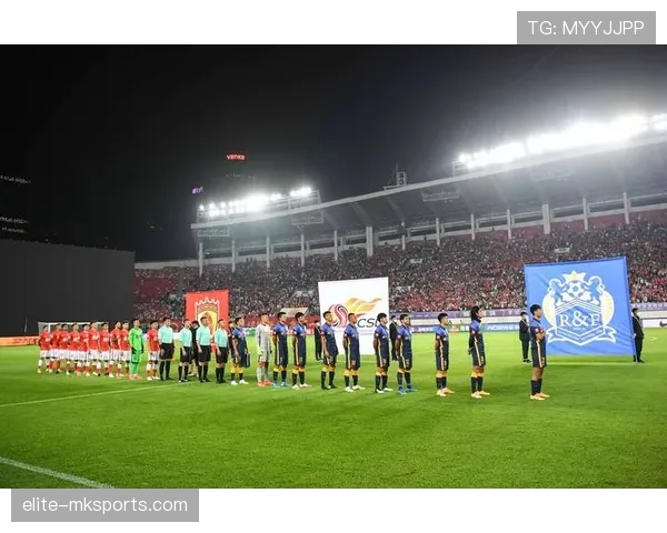 布莱克本伊伍德传奇迎来历史性突破，开启足球新篇章