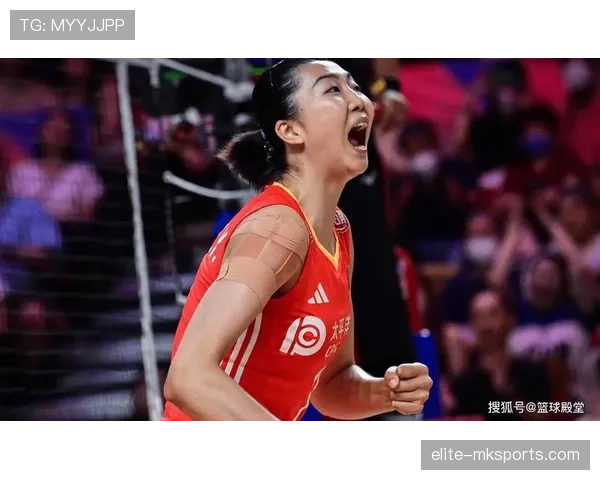 袁心玥私下穿拖鞋逛超市，队友说她衣柜里全是高定